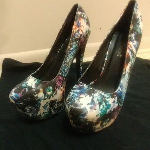 Shoedazzle multicolored platform stiletto